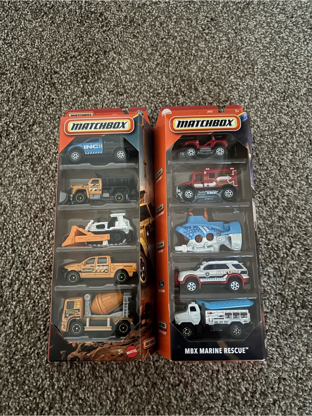 Matchbox 10-Pack Toy Vehicle Set LOT OF 2 👍🏽